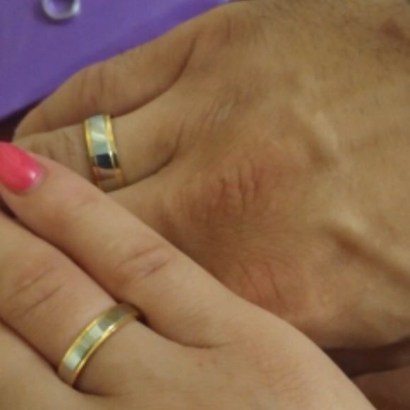 Bride and Groom Wedding Band. - Picture 4 of 8